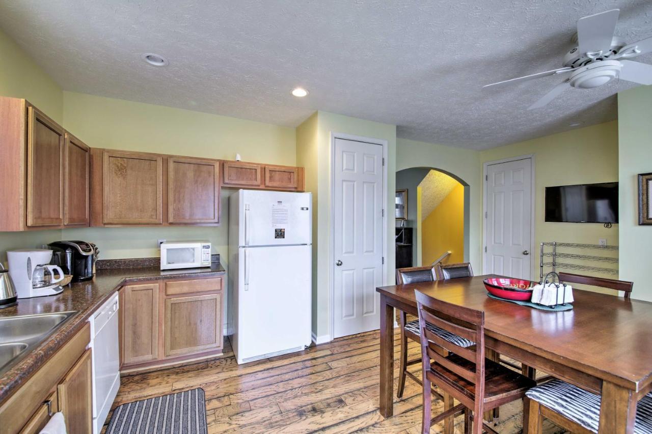 Arts And Design District Condo Steps To Monon Trail Carmel Bagian luar foto